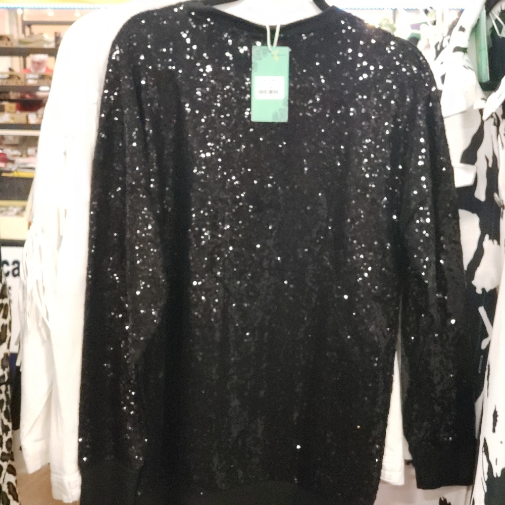 Black sequin sweatshirt with long sleeve